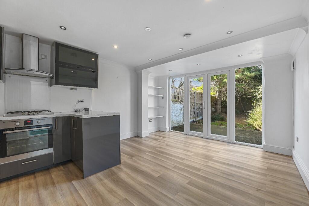 Open Plan Living/Kit