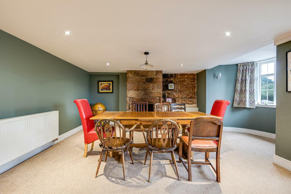 4J6A3952HDR-EditTheDurhamHeifer.Resized.jpg