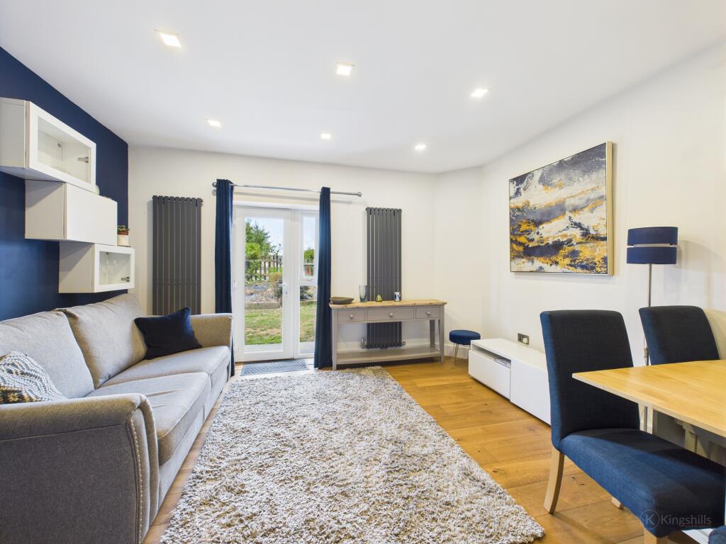 CAM02119G0-PR0441-STILL003