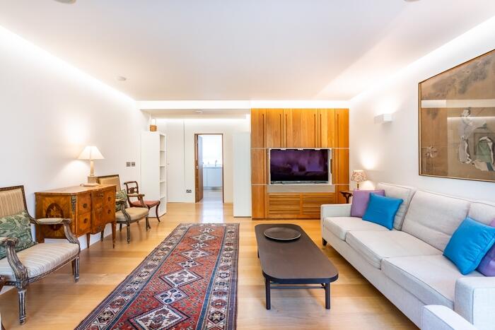 clunie-house-rece...