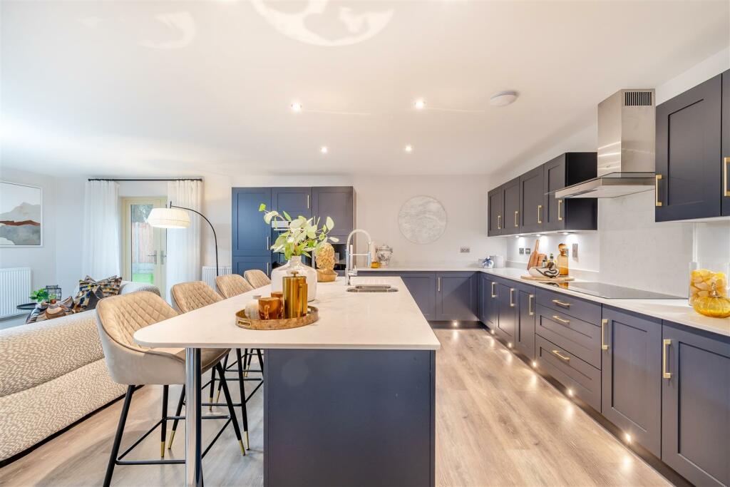 8583344-interior05.jpg