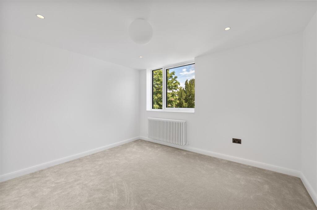 56 Cottenham Drive,19.jpg