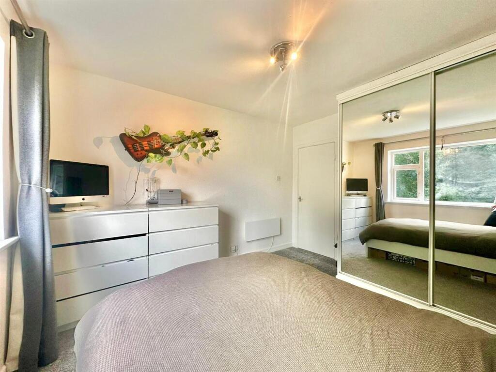 WhatsApp Image 2025-09-24 at 16.08.29_2ac0c9c7.jpg