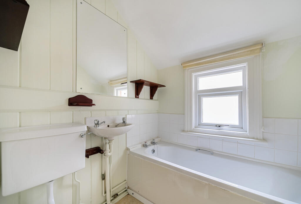 1302958-4-683f181...