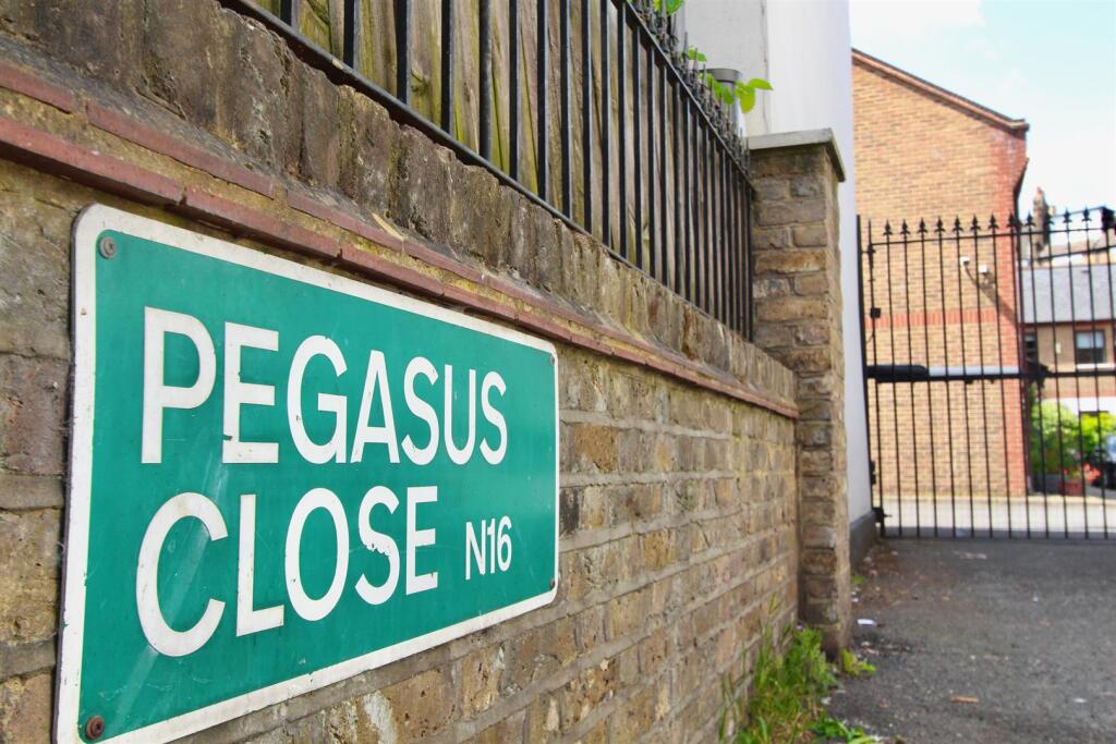 Pegasus Close, N16
