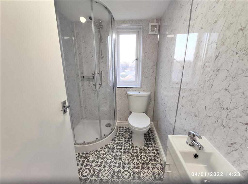 Shower Room.jpg