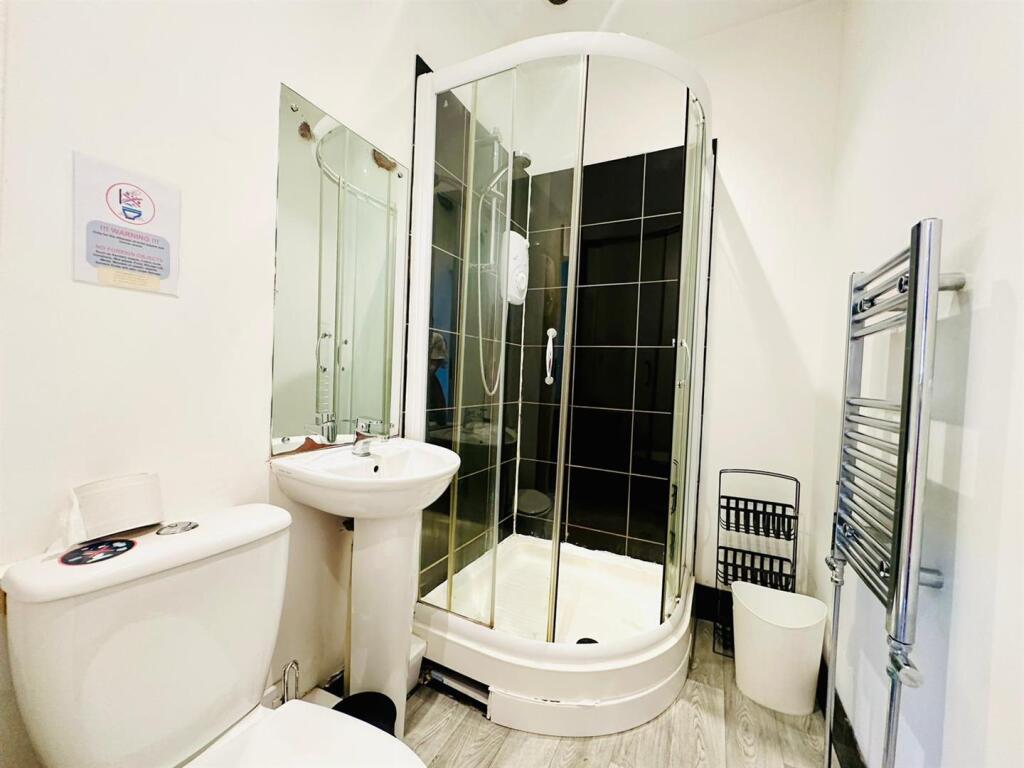 En suite 3