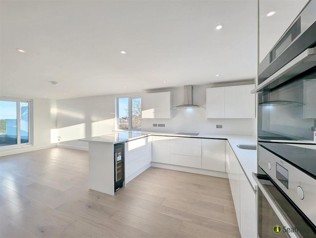 Kitchen Dining Room.jpg