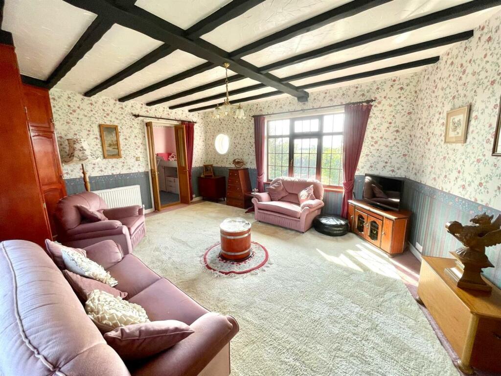 1st Floor Sitting Room