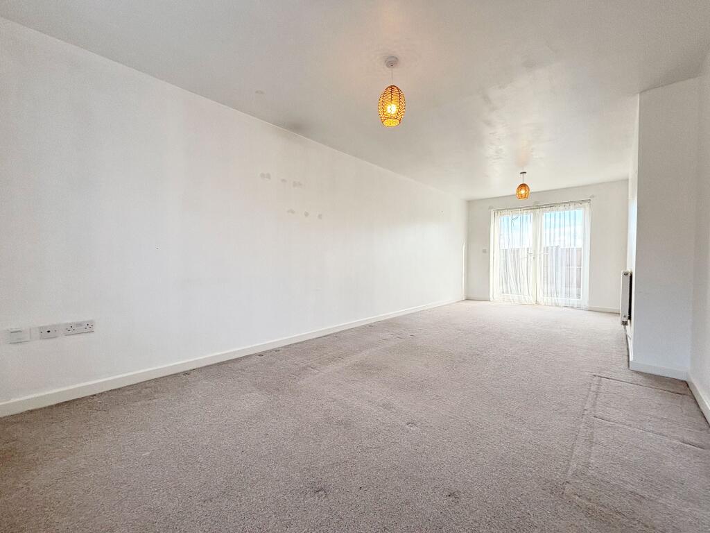 Lounge / dining room