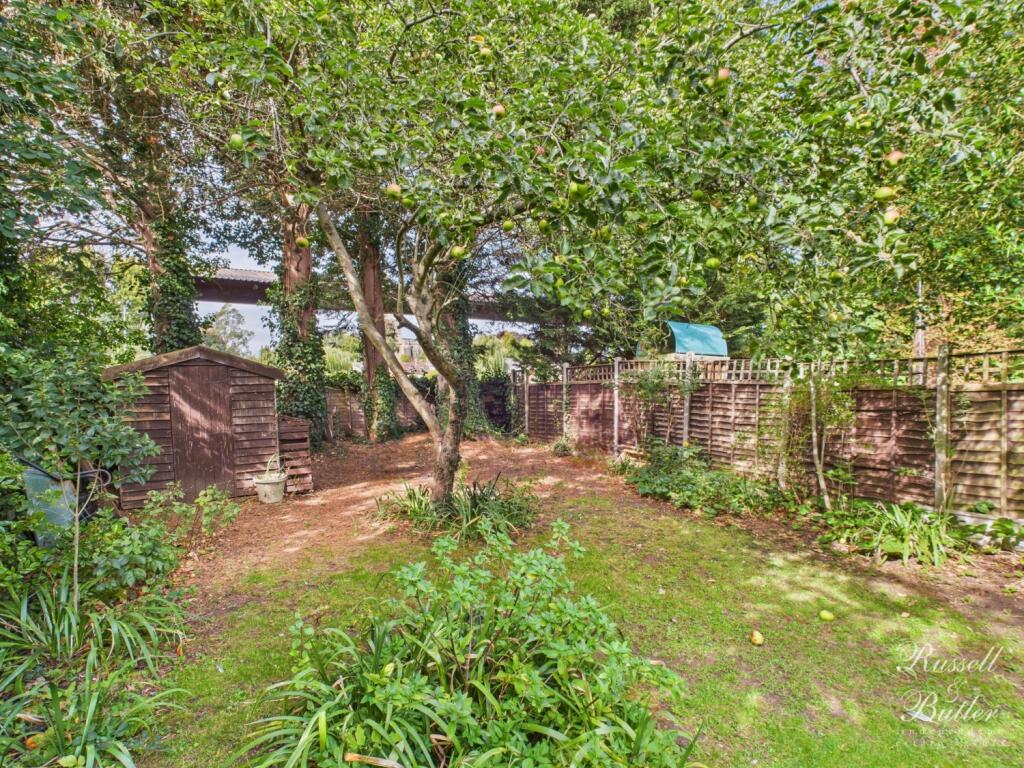 CAM01995G0-PR0368-STILL033