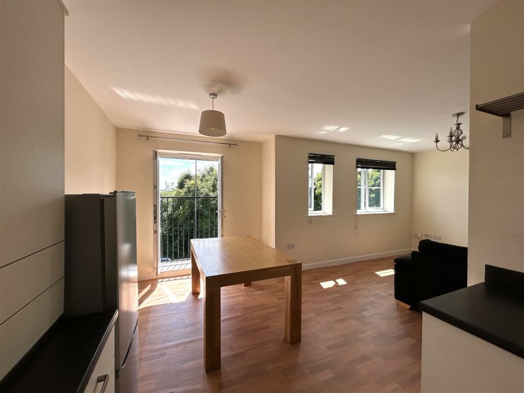Open Plan Kitchen/Living Room