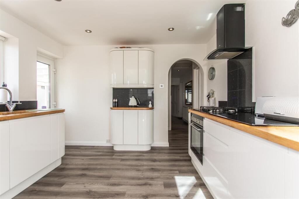 31 Claremont Road-37.jpg