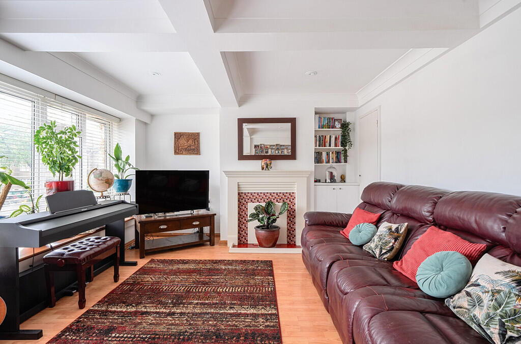 1299837-16-683707...