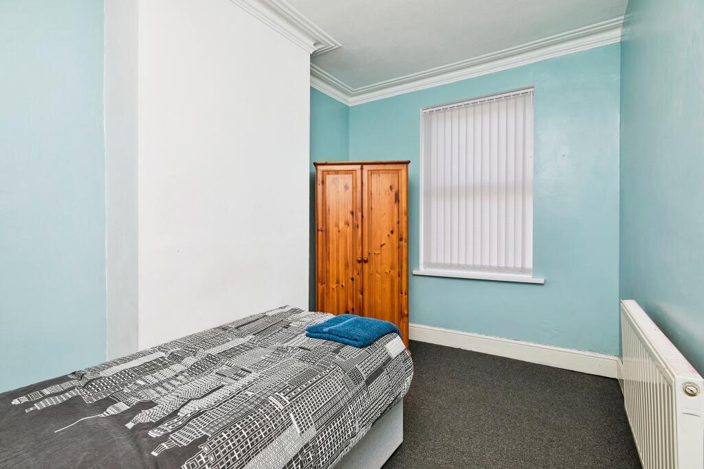 Lounge/Bedroom Three