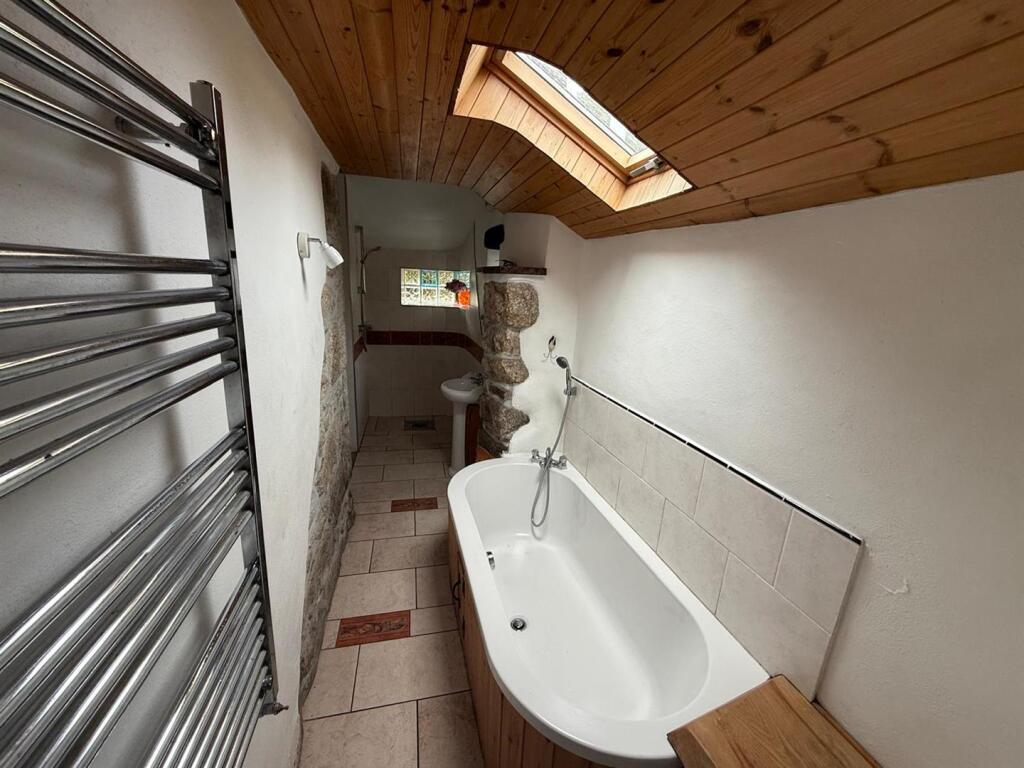 Loo6.jpg