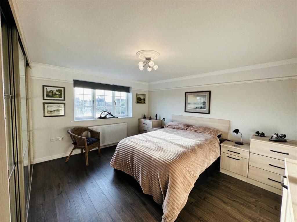 Bedroom1.2.jpg