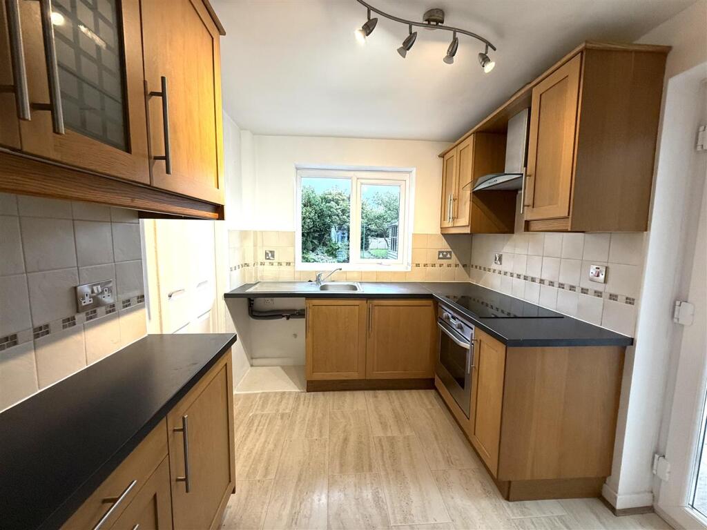 96 old eaton kite.jpeg