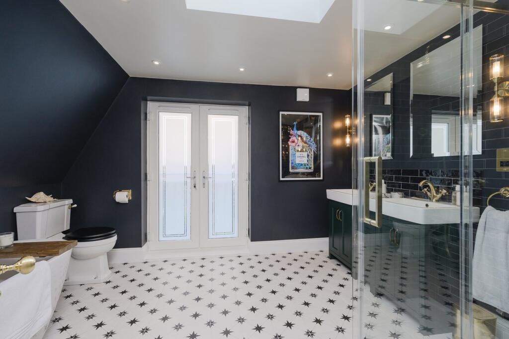 Principal Ensuite