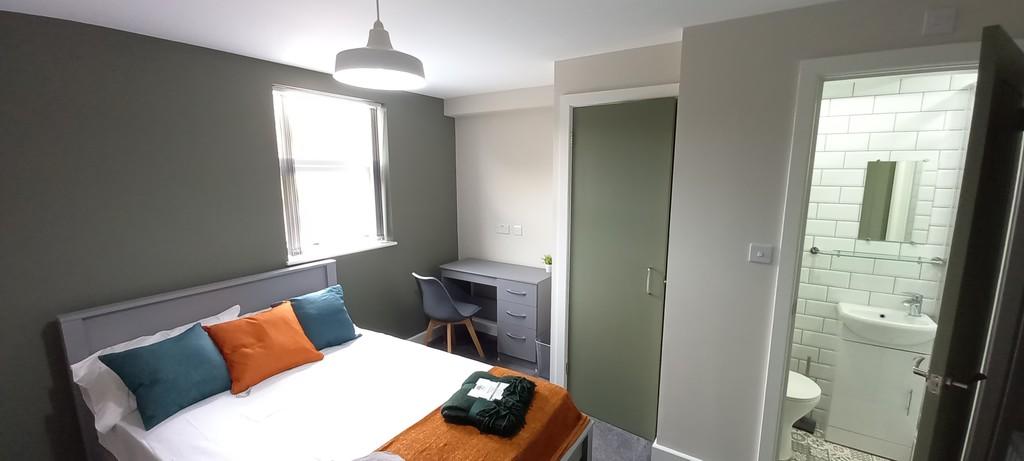 ROOM 2