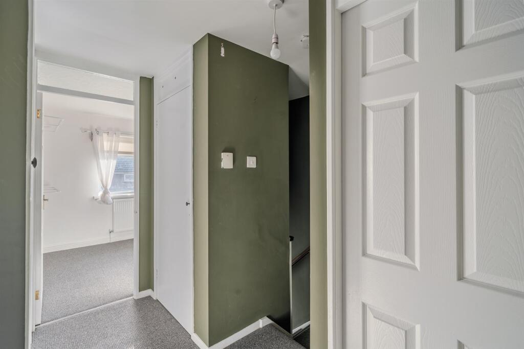 50 Salisbury Court-10.jpg