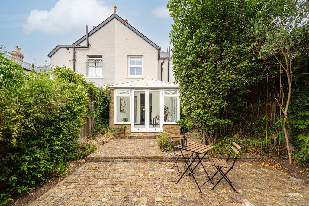 Updtd (Rightmove) 6.jpg