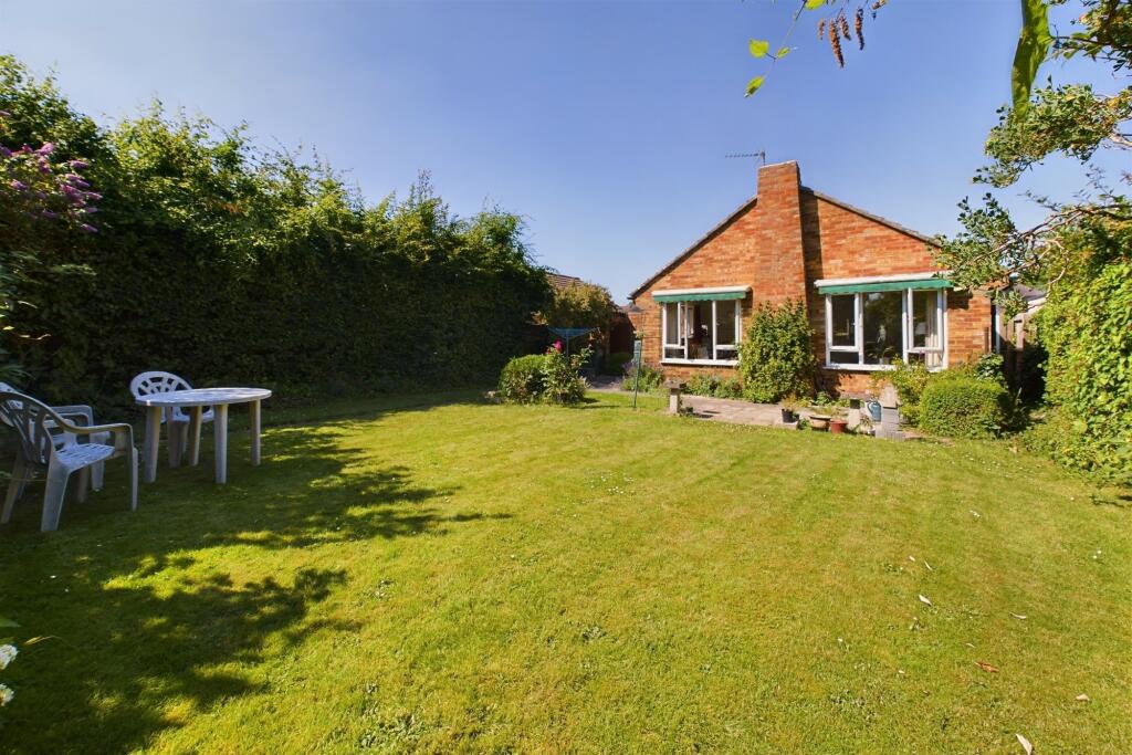 CAM02545G0-PR0192-STILL022