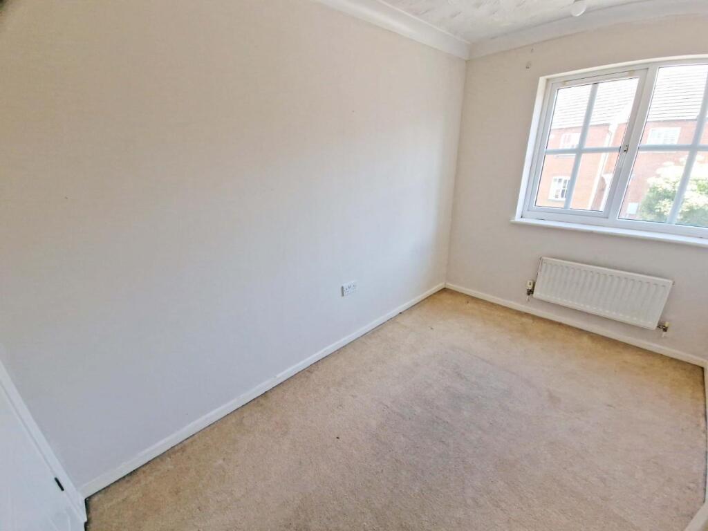 bedroom2.jpg