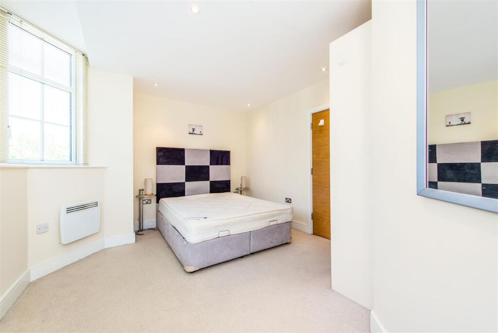 Bedroom.jpg