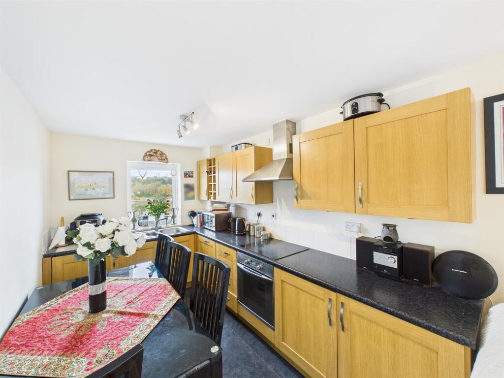 OPEN PLAN LIVING/DINING/KITCHEN