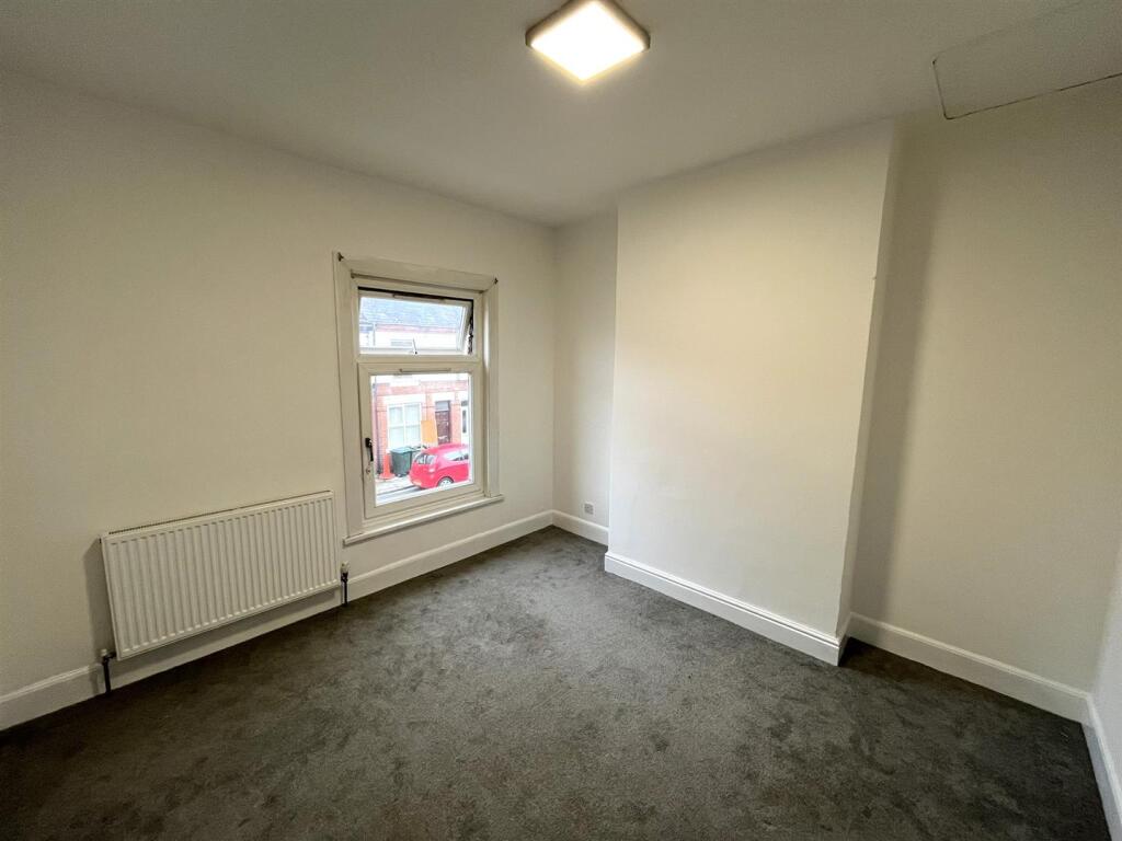 Bedroom 1.jpeg