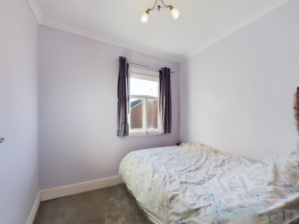 bedroom 3 39 victoria street
