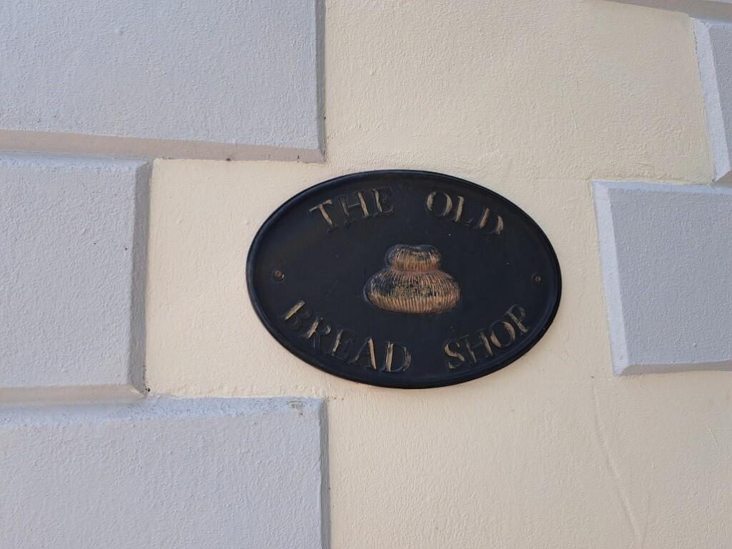 FEATURE DETAIL