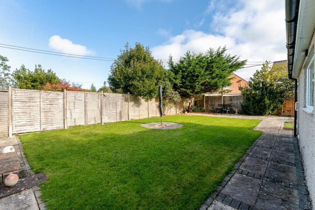 28 Bishops Road, BS49 4NG 53.jpeg