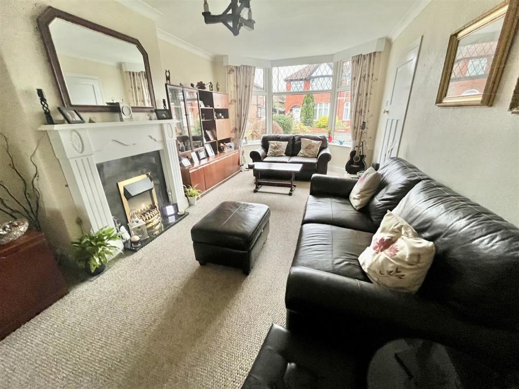 Lounge Aspect 2.jpg