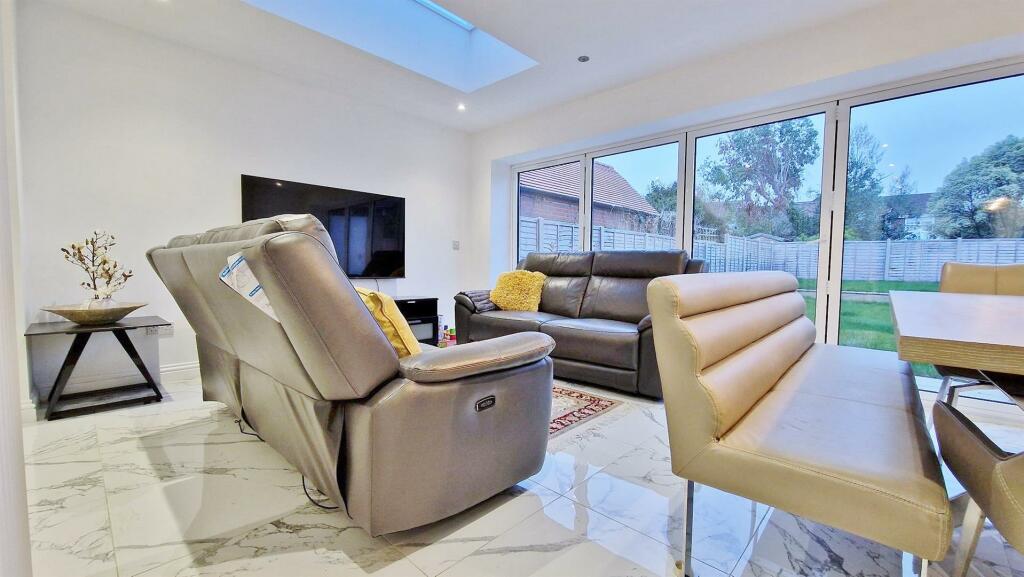 Lounge / Sitting Room