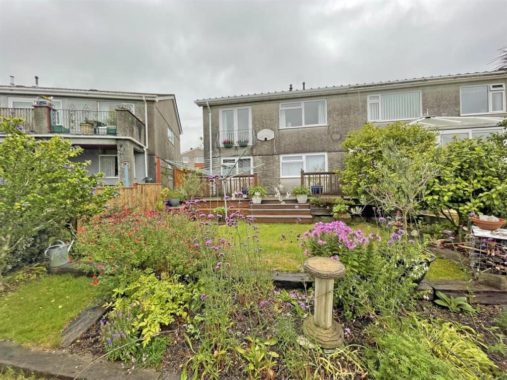 Fort Austin Avenue - Rear.jpg