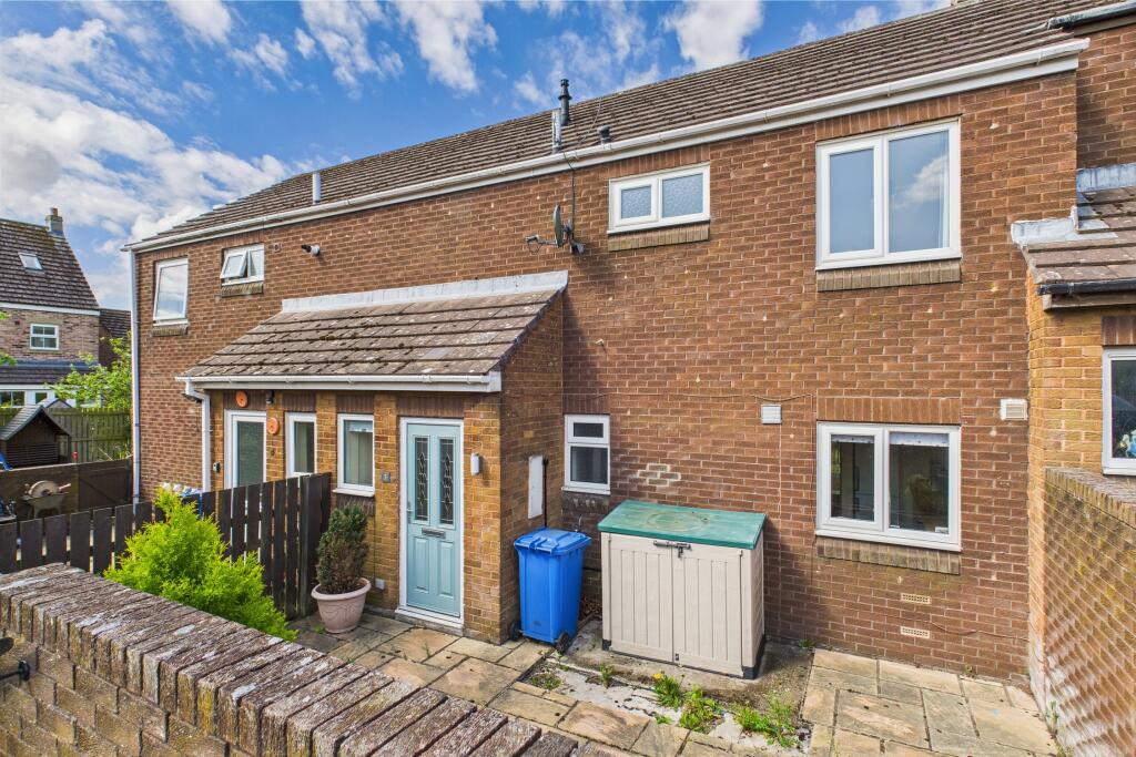 CAM04201G0-PR0083-STILL025