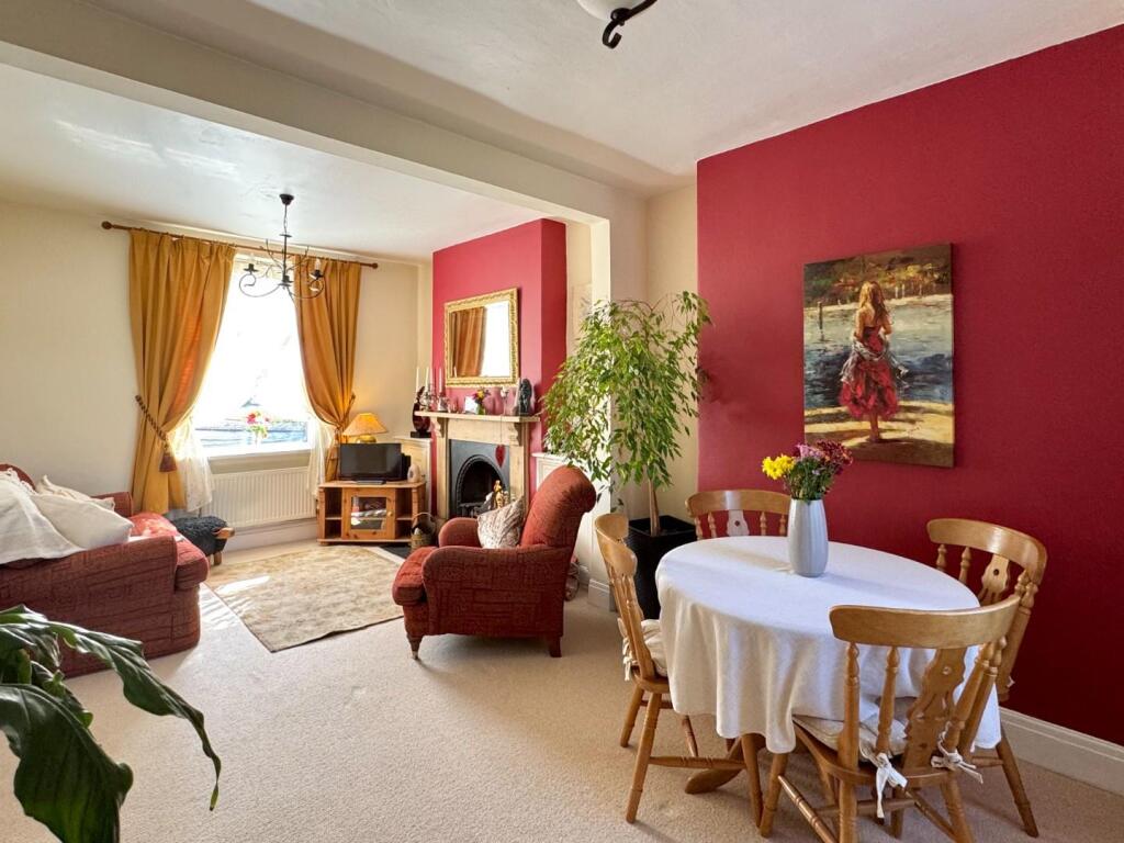 Open Plan Lounge/Dining Room