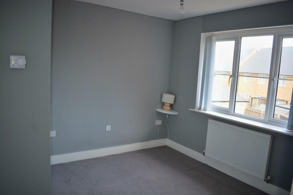 Master Bedroom Alt.jpg