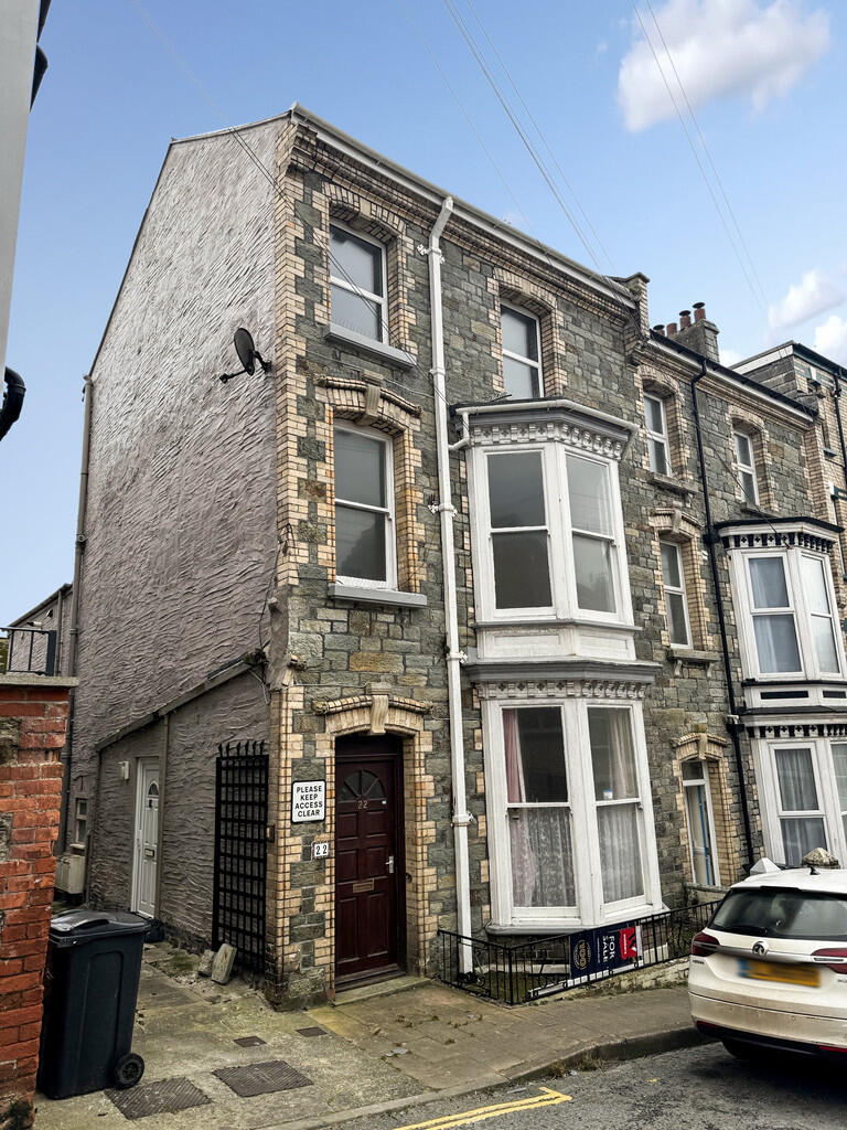 greenclose front_...