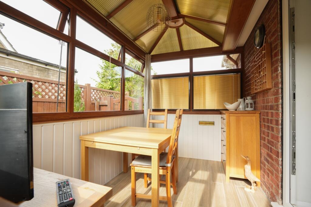 EweMove Estate Agents Scunthorpe - Conservatory