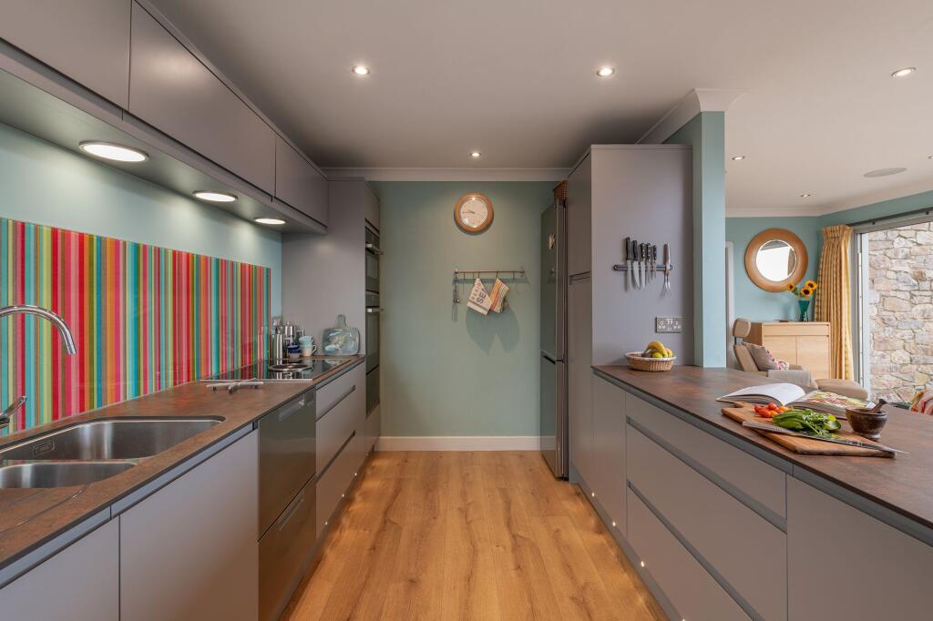 Kitchen_The Lookout, Brixham