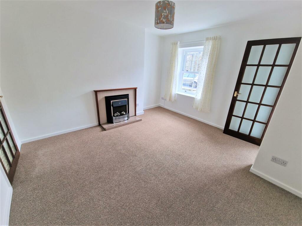Living Room.jpg