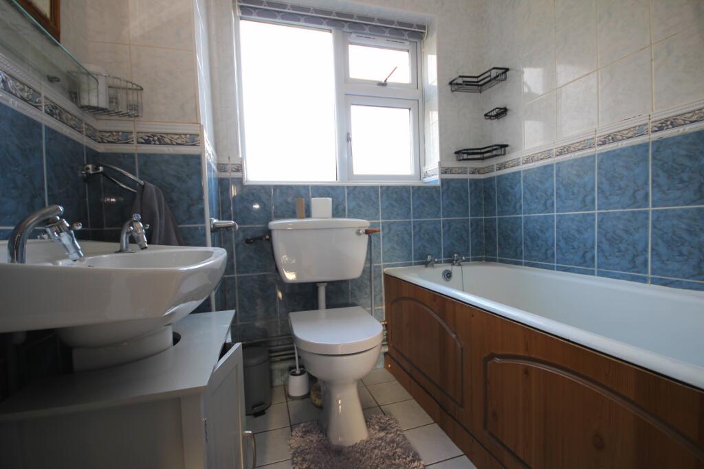 BATH.JPG