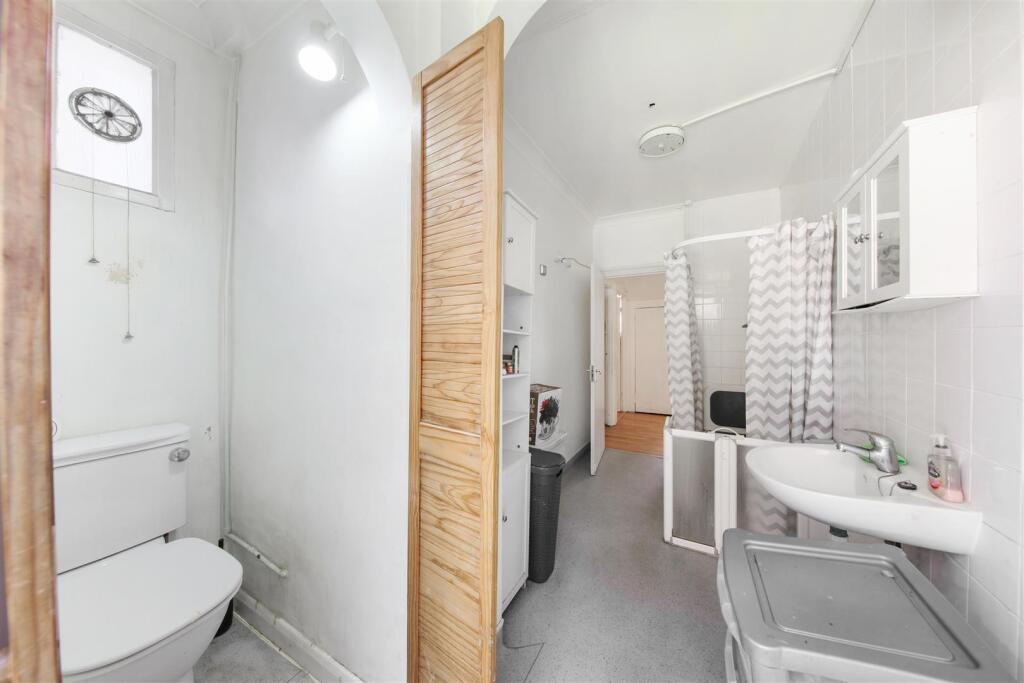 76 Sandringham Road - a344g2UUxi8wEftwBMTC.jpg