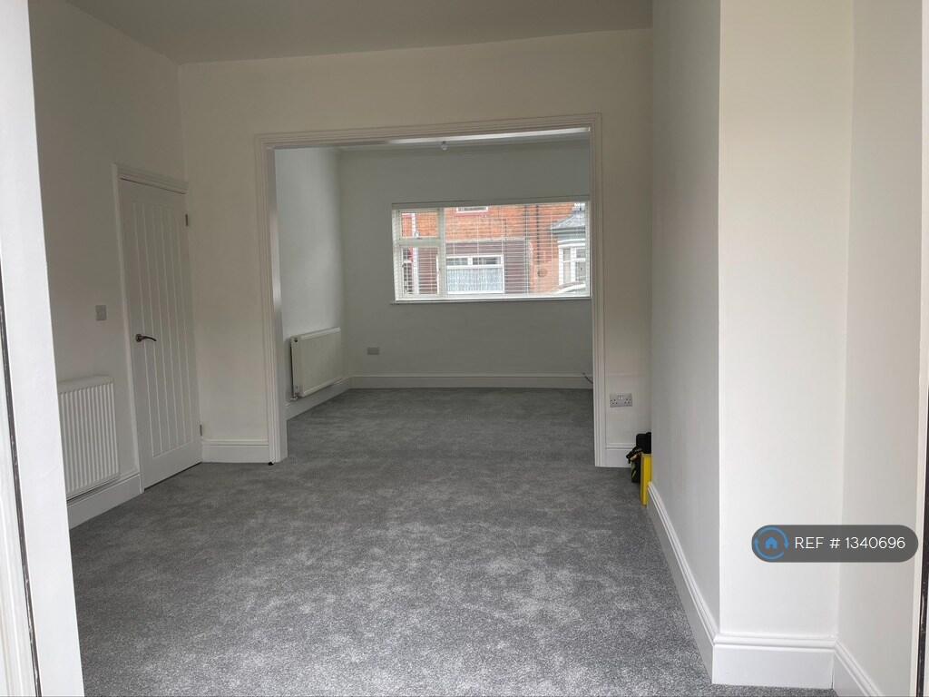 Lounge /Dinner Open Plan Blind Fire