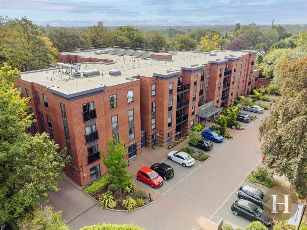 Hadleigh Estate Agents-38.jpg