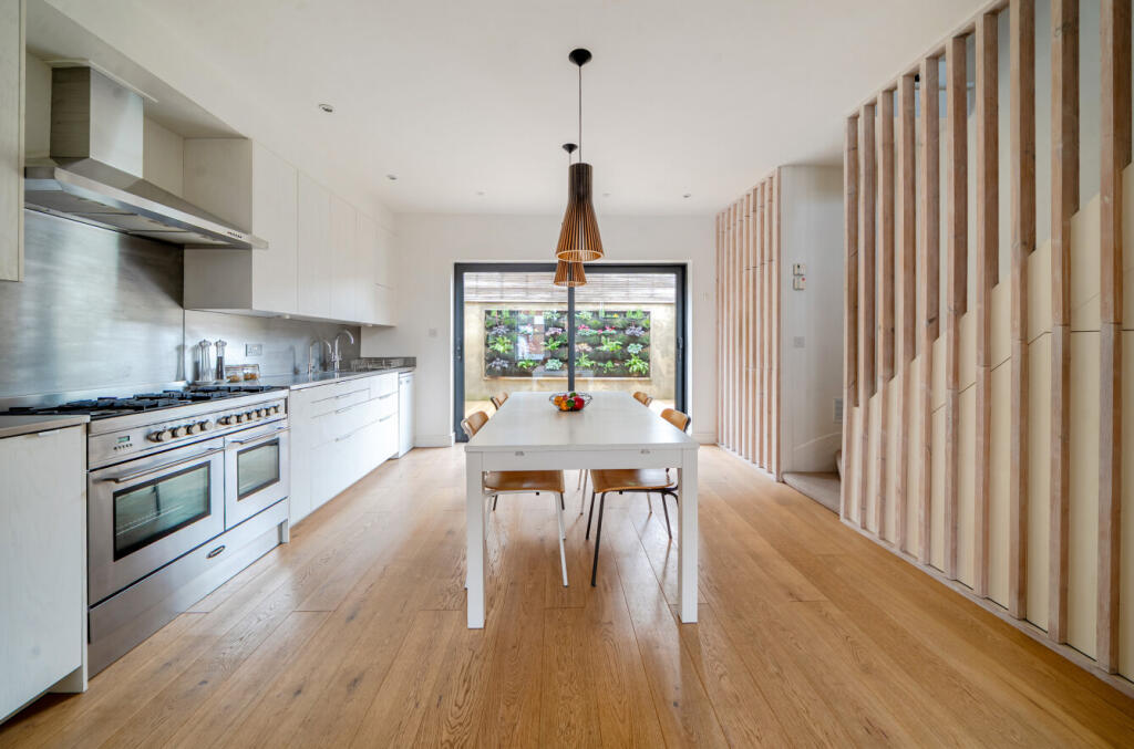 1380483-16-691331...