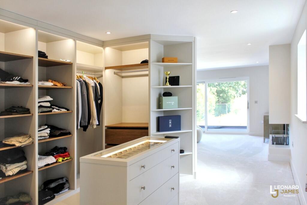 Master Bedroom Dressing Room